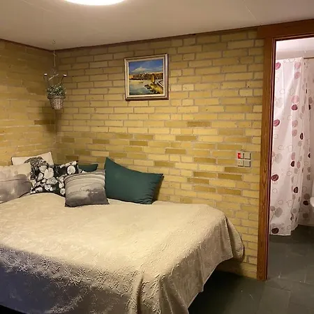Eskaerhus Pa Tasinge, Taet Pa Svendborg - Afdeling Med Egen Indgang Apartment Troense