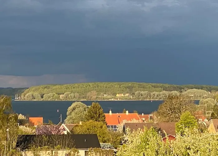 Eskaerhus Pa Tasinge, Taet Pa Svendborg - Afdeling Med Egen Indgang Διαμέρισμα Troense