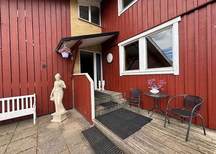 Eskaerhus Pa Tasinge, Taet Pa Svendborg - Afdeling Med Egen Indgang * Troense